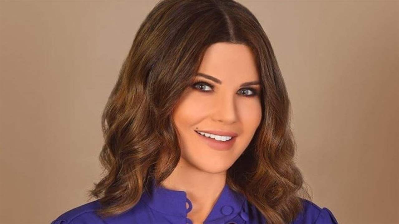 رصاصة تصيب سيارة منى أبو حمزة