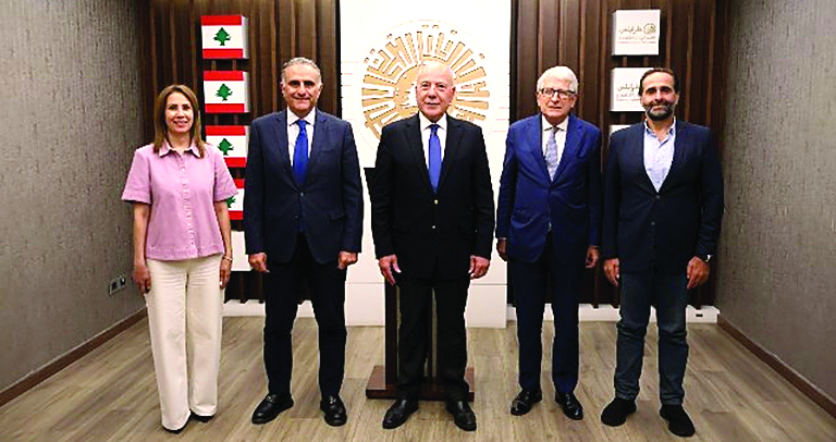 رئيس غرفة طرابلس بحث مع مدير 