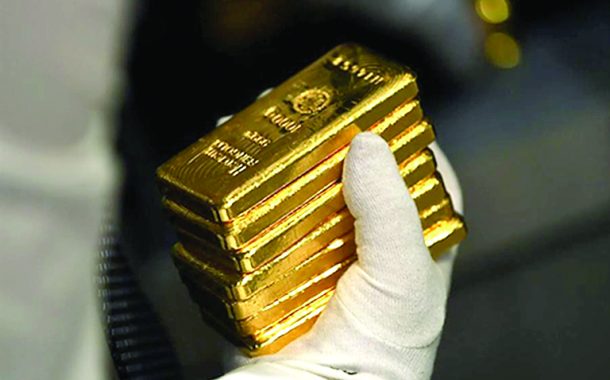 الذهب يتخطى 4100 دولار مجدداً مع تراجع الدولار وتقييم مسار الفائدة