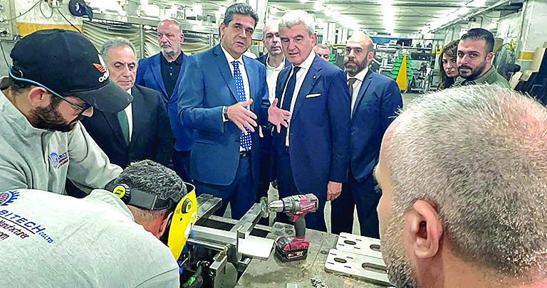 عيسى الخوري في جولة صناعية كسروانية: مياه تنورين نظيفة وكانت زوبعة في زجاجة