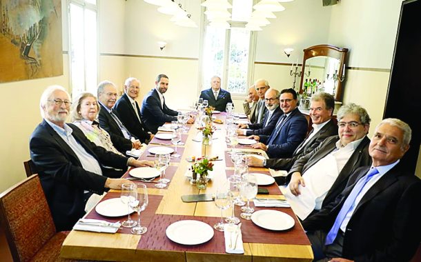 زمكحل: إننا على مفترق طرق ونقف مع الدولة