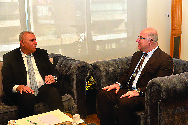 إجتماع تنسيقي بين وزير العمل وشقير حول العمالة العربية والأجنبية