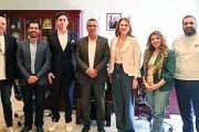 وزير الزراعة يعرض مع نقابة الدواجن هواجس القطاع ويبدي تفهمه للمطالب