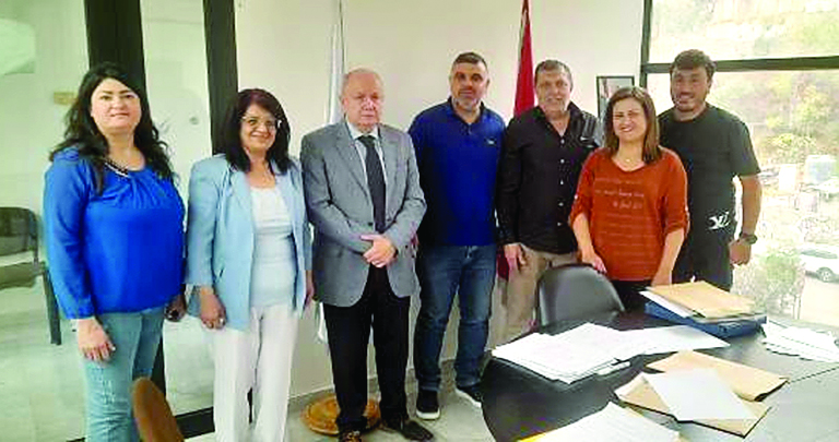 ممثلو نقابة العاملين في المستشفيات الحكومية اجتمعوا في الاتحاد العمالي