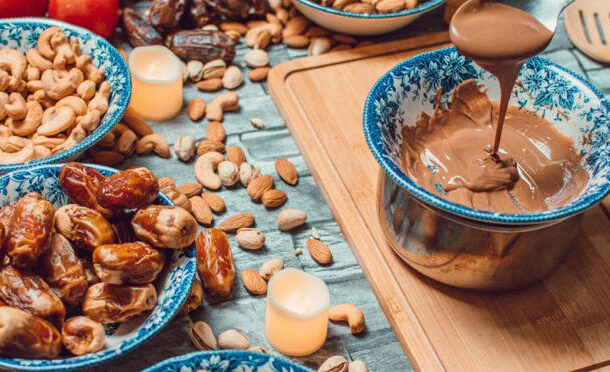 فوائد التمر مع الطحينة قبل النوم....