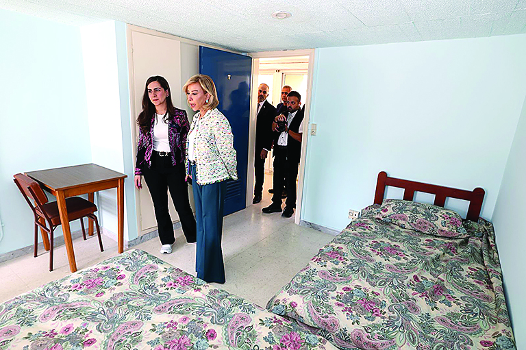 اللبنانية الأولى تزور مشروع «نساء الشمس» التابع لجمعية سطوح بيروت وتؤكد على أهمية تمكين المرأة واستدامة المبادرات الاجتماعية