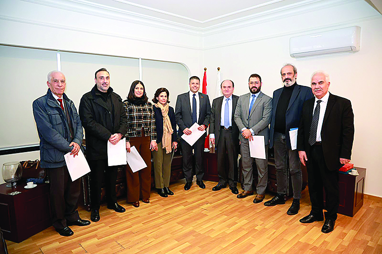 رئيس وأعضاء مجلس إدارة مرفأ بيروت يتقدمون بتصريح الذمة المالية