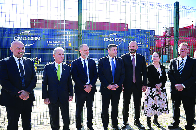 السفير الأميركي يتفقد مرفأ بيروت: زيارتنا لتقديم الدعم وإعادة النهوض