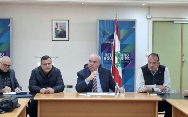 الحاج يبدّد هواجس عمال 