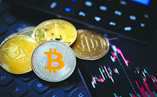 بتكوين تتعثر بعد تعافٍ طفيف وسط حذر في سوق الخيارات