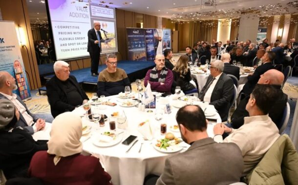 تامر خلال الافطار البحري لمنصة 