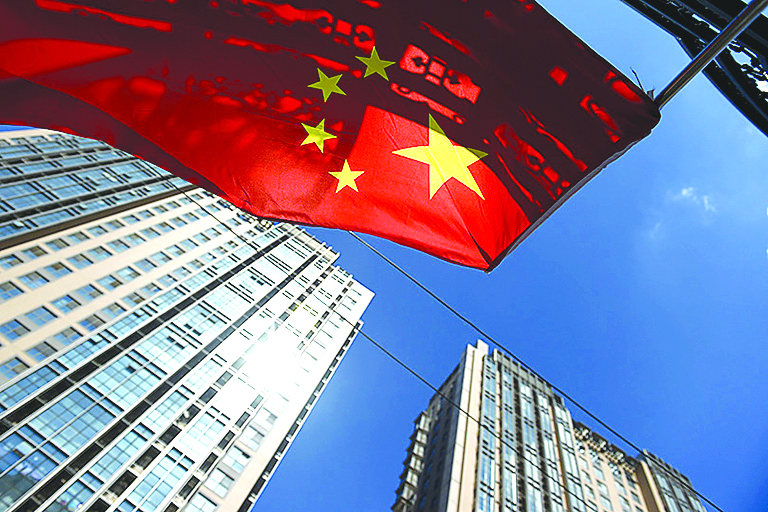  تداعيات حرب إيران على الصين: إختبار للنمو ودافع للتحفيز الاقتصادي