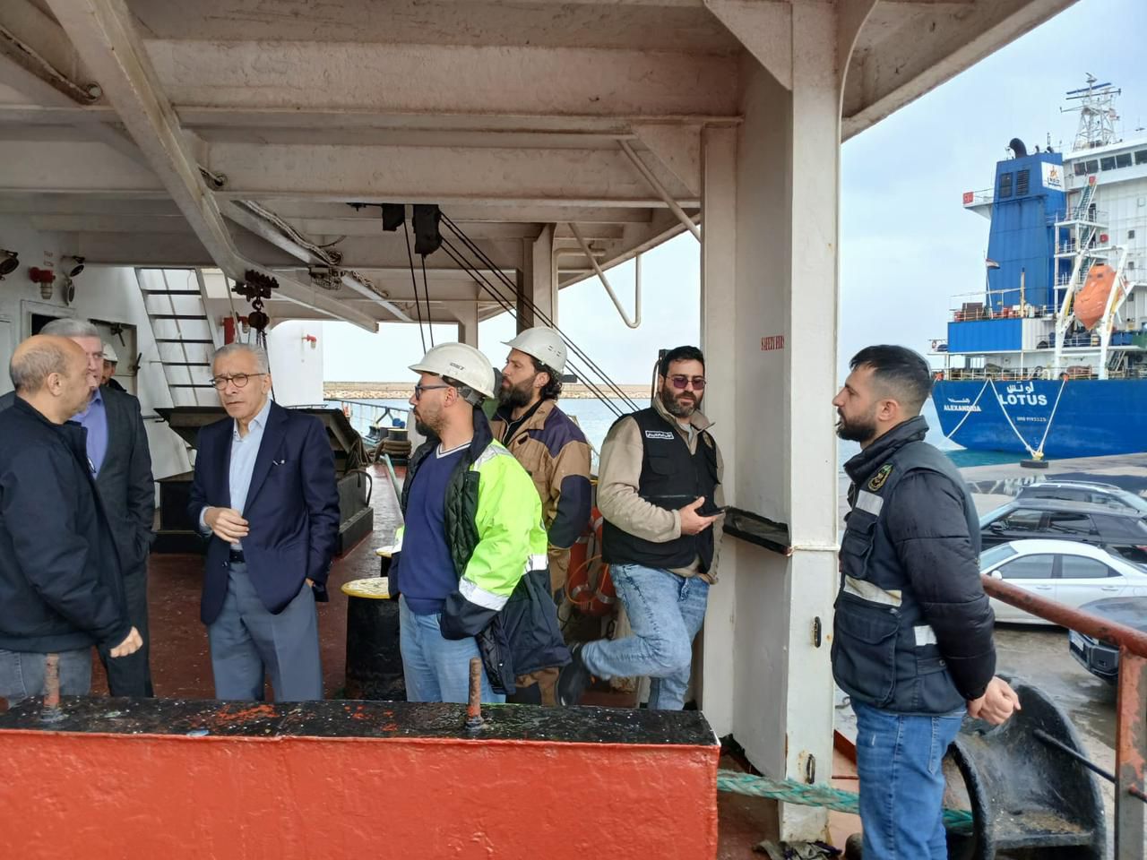 وزير الاقتصاد يتفقّد سير العمل في مرفأ بيروت ويجول في المطاحن