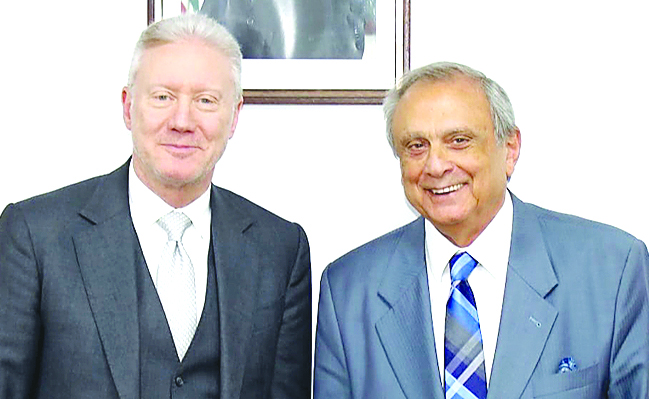 رجي استقبل وفد مصرف الإسكان لتعزيز التعاون ودعم المواطنين والمغتربين