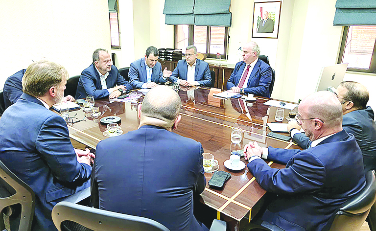 الحاج يبحث مع رئيس هيئة