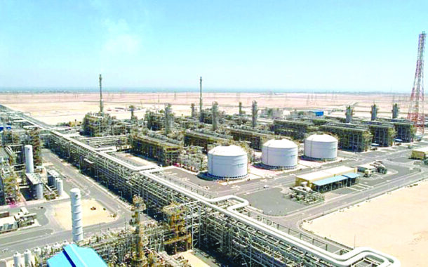 العراق يصدّر الوقود براً عبر سوريا للمرة الأولى منذ عقود في خطوة تعكس الاضطراب