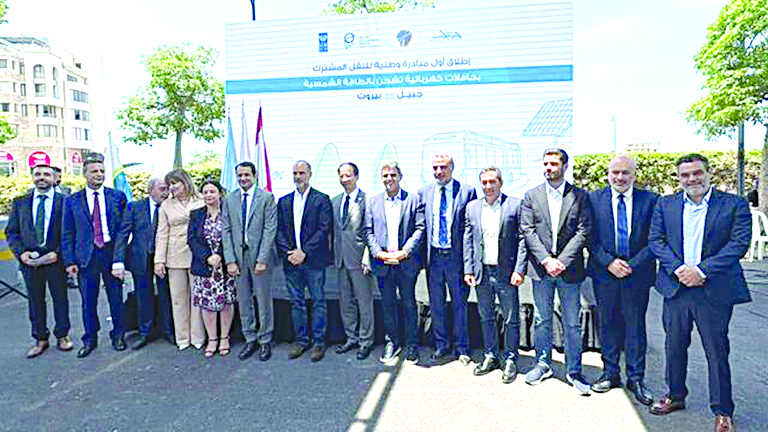 اطلاق خدمة الباصات الكهربائية للنقل المشترك بين جبيل وبيروت