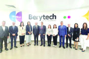 نزار هاني يزور Berytech ويؤكد: بناء اقتصاد زراعي حديث قائم على الابتكار والاستثمار
