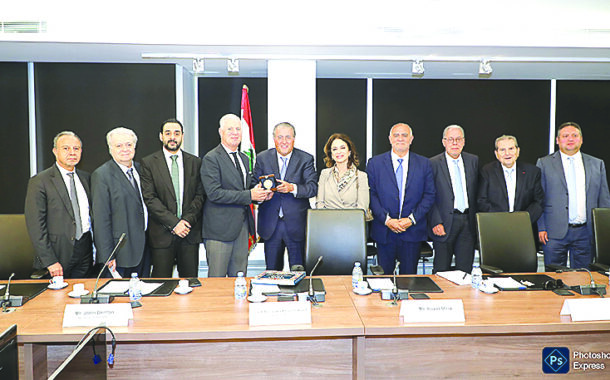 الهيئات الاقتصادية تبحث مع دنتون تعزيز التعاون التجاري والاستثماري والسياحي بين الغرفة الدولية و«الهيئات»