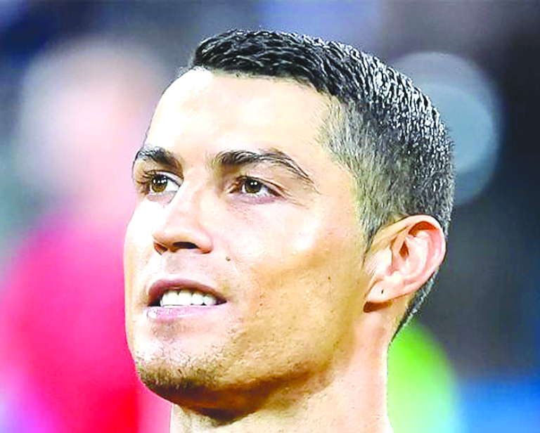 كريستيانو رونالدو أول لاعب يسجل في 6 نسخ