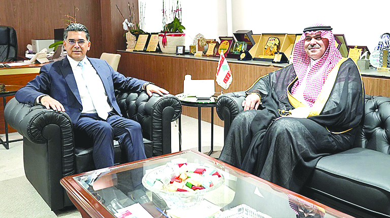 مرقص بحث والسفير الدوسري في تعزيز التعاون الإعلامي