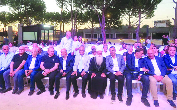 هاني يفتتح مهرجان البندورة في كفرنبرخ: سوق الجبل يقرّب المسافة بين المزارع والمستهلك
