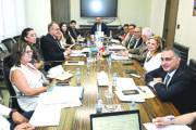 إجتماع للجنة مراجعة وإعادة صياغة مشروع قانون ضريبة الدخل