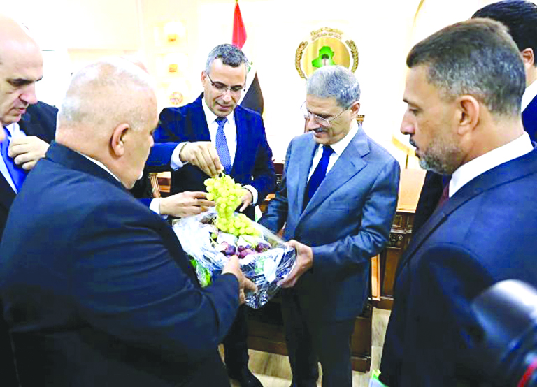 هاني يبحث في بغداد في توسيع الصادرات اللبنانية وتسهيل التبادل الزراعي والتحويلات المالية