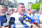 اعتصام نقابي في طرابلس وتلويح بالتصعيد