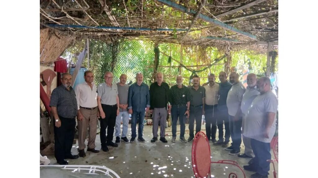 اجتماع لنقابة مزارعي التبغ والتنباك في الجنوب