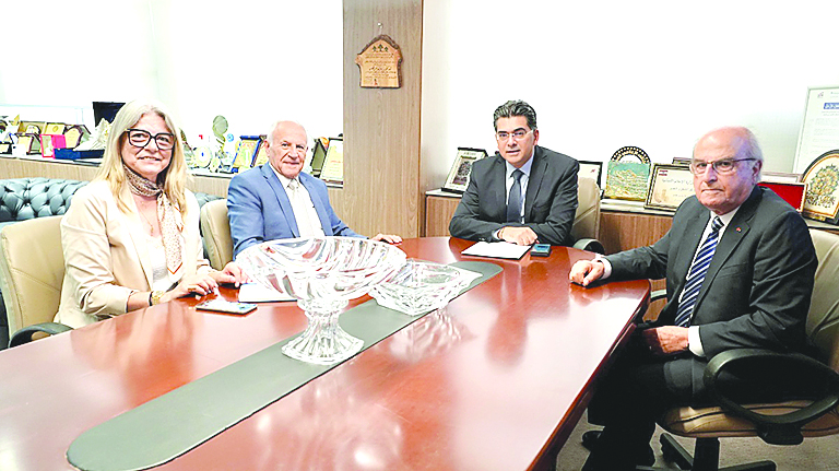 مرقص بحث مع وفد بريطاني في تطوير التواصل الحكومي