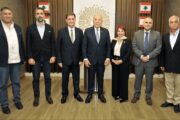 دبوسي بحث مع وفد 