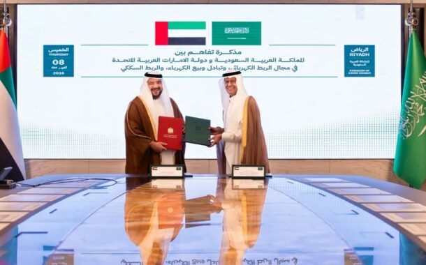 السعودية والإمارات تمهدان لربط الكهرباء وسكك الحديد