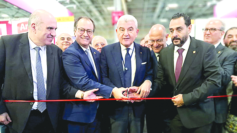 عيسى الخوري من باريس: الصناعيون اللبنانيون مقاومون حقيقيون يتمسكون بالإنتاج