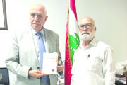 سيمون سمعان قدّم للقصيفي كتابه الجديد «مقهى المدينة»
